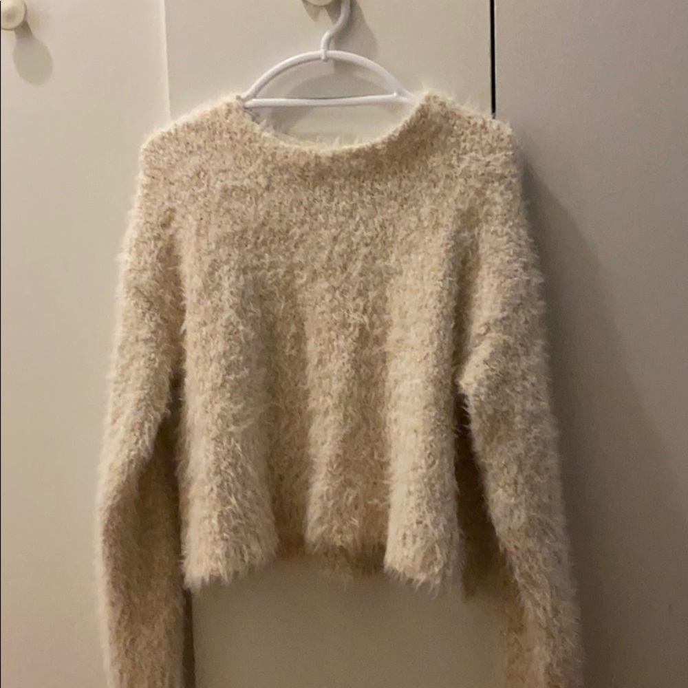 Cropped Forever 21 White fuzzy sweater